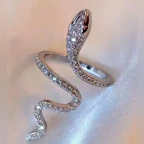 Stunning Snake Micro Inlayed Zircon Index Ring Size 8/9 - Picture 3 of 4